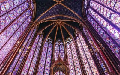 Sainte-Chapelle et ses vitraux uniques