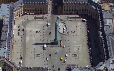 Colonne Vendôme au centre de la Place Vendôme