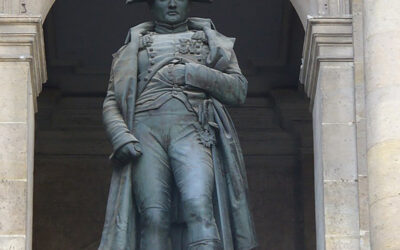 Hôtel des Invalides – Statue de Napoléon