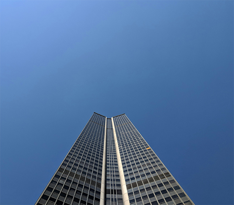 Tour Montparnasse et sa façade